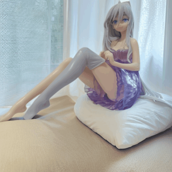 Exquisite Seated Anime Beauty Figurine - Perfect Collector's Item & Unique Holiday Gift for Anime Lovers, Ideal for Home Decor & Car Ornament